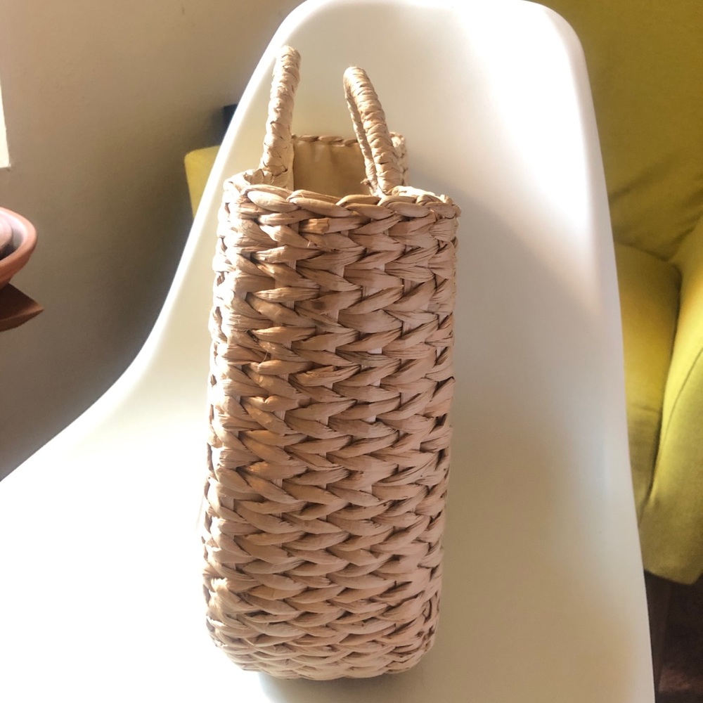 Straw Bag - Picture 3 of 4